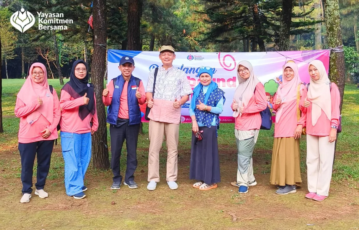 Keceriaan outbound yayasan komitmen bersama
